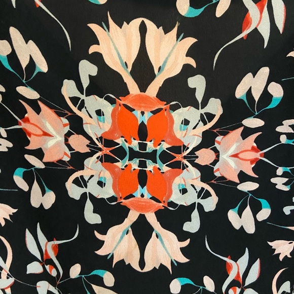 BCBG Maxazria Tunic Top with Floral Print - Picture 2 of 12